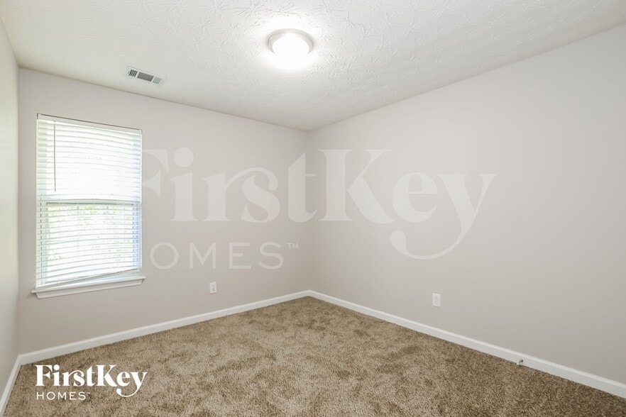 Building Photo - 7008 Setters Way
