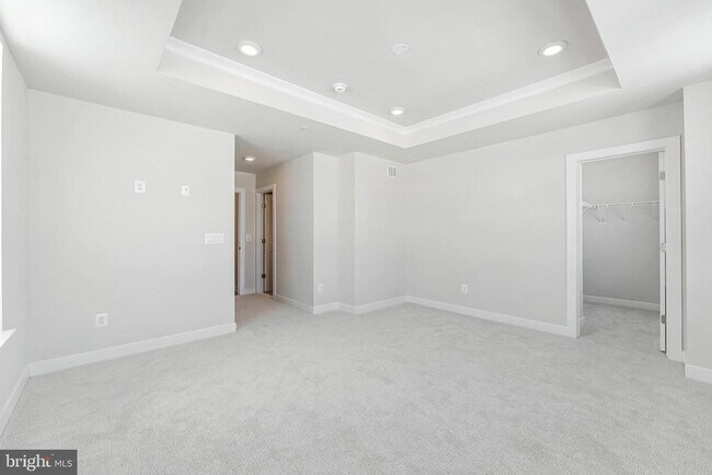 Building Photo - 44592 Strabane Ter