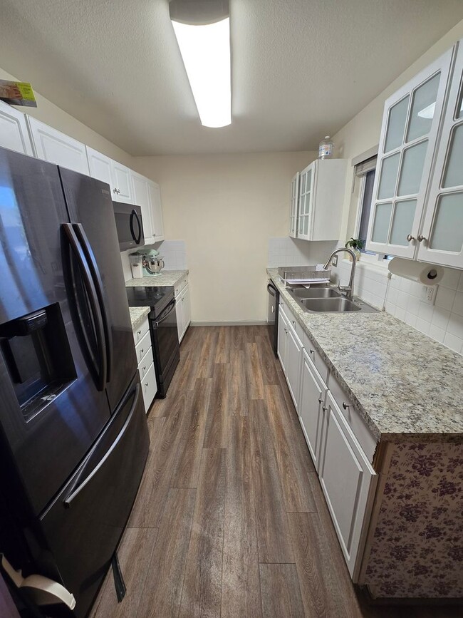 Building Photo - 1541 Adriel Ct