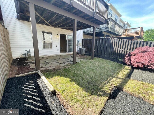 Building Photo - 43670 St Helena Terrace