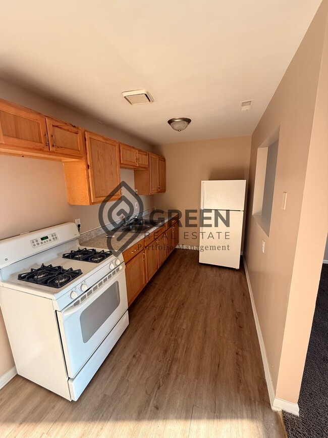 Building Photo - 230 Tedmark Ct
