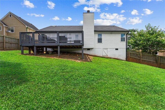 Building Photo - 140 Grayland Creek Dr