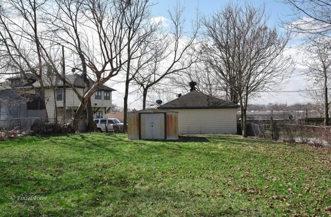 Building Photo - 286 Villa St