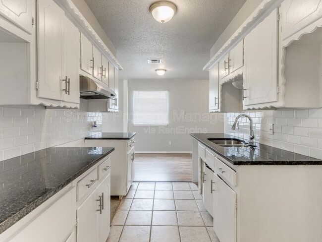 Building Photo - 7432 NW 27th St