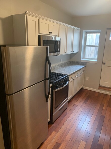 Building Photo - 117 S Wolfe St