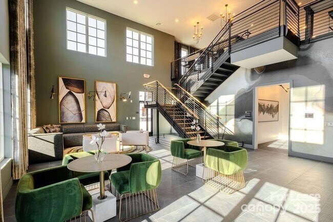 Building Photo - 3110 Doe River Wy