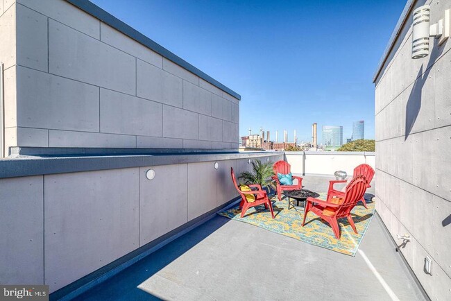 Building Photo - 2636 Latona St