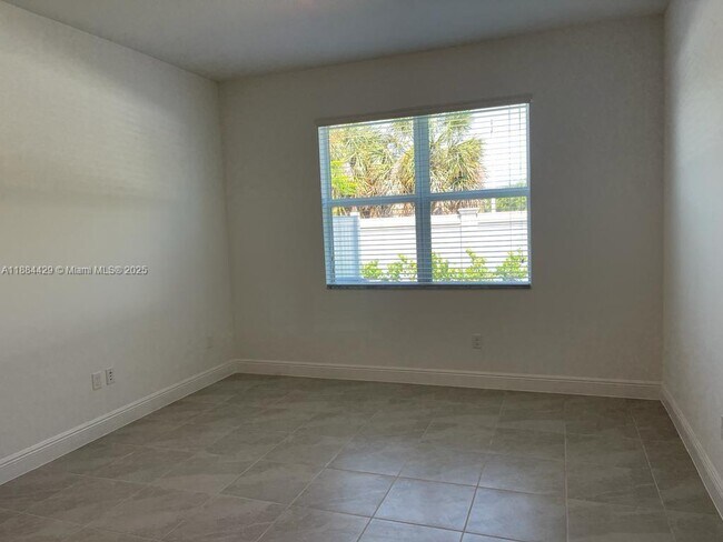 Building Photo - 534 Parsons Wy