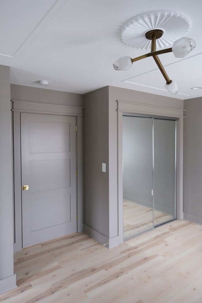 Building Photo - Custom Design Home in Greenville w/ Lawn Care included!