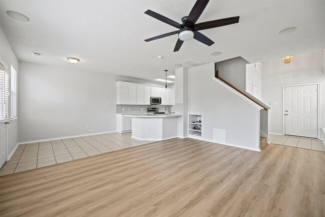 Building Photo - 235 W Stedhill Loop