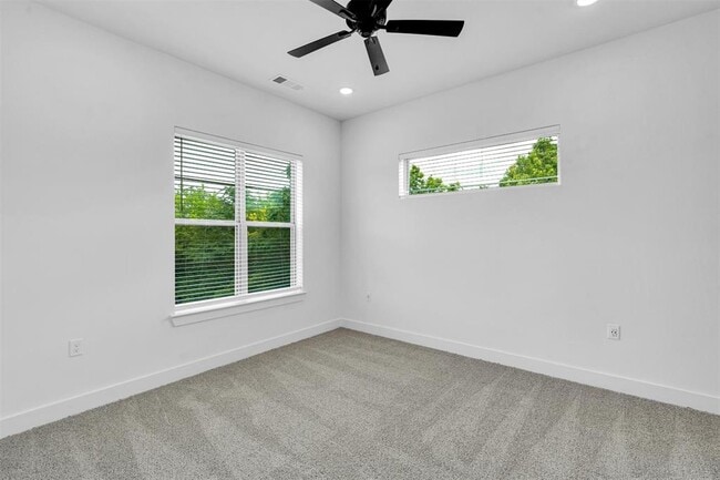 Building Photo - 1406A Forward Dr