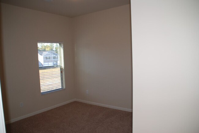 Building Photo - 1157 Fawn Forest Rd