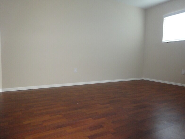Bedroom 2a - 1748 S Westgate Ave