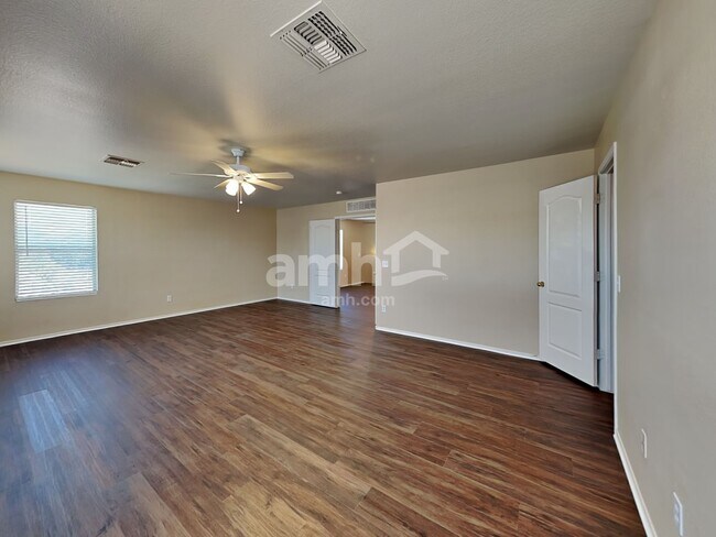 Building Photo - 16106 N 170th Ln