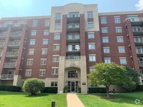 Building Photo - 8747 W Bryn Mawr Ave