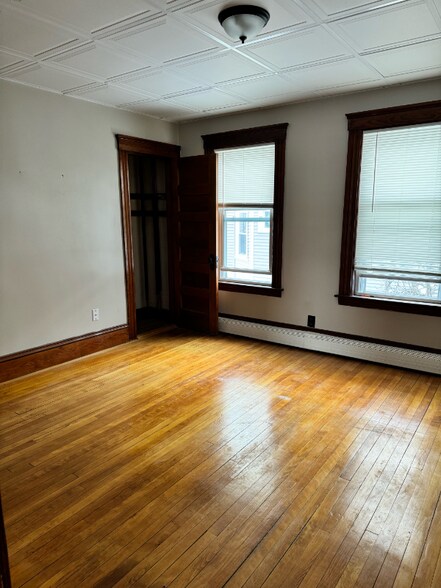 Building Photo - 90 Stanton St