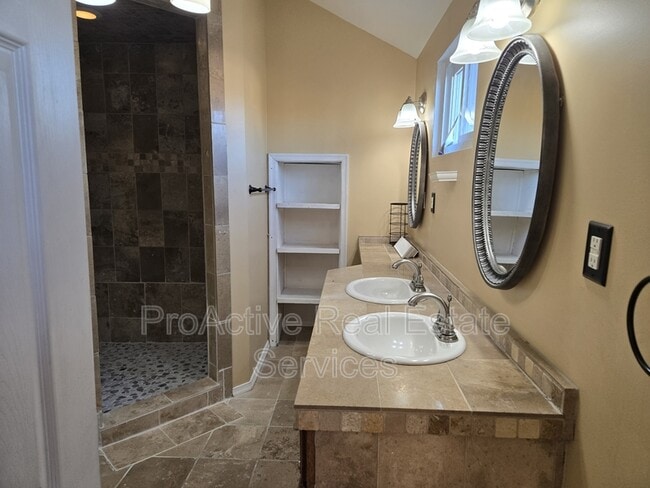 Building Photo - 9654 14th View St