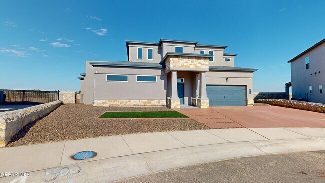 Building Photo - 500 La Entrada Cir