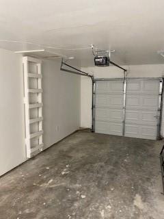 Building Photo - 2626 Tidewater Dr