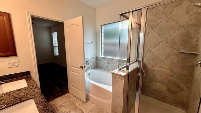 Building Photo - 2100 Iron Rail Terrace