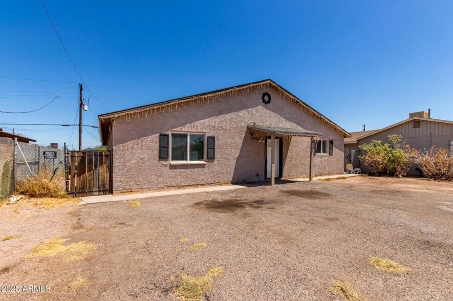 Building Photo - 2828 E Chipman Rd