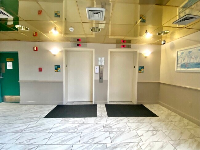 Building Photo - 90 Quincy Shore Dr