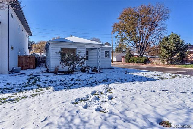 Building Photo - 2601 S Gilpin St