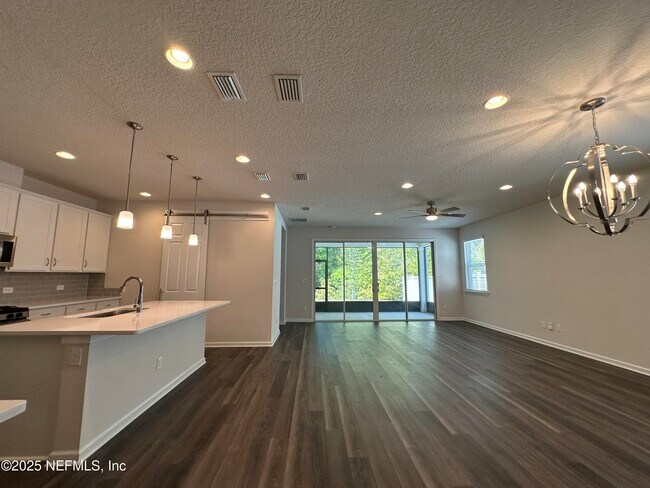 Building Photo - 282 Little Bear Run