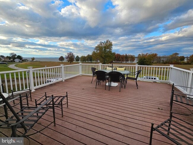 Building Photo - 82 Basin Rd