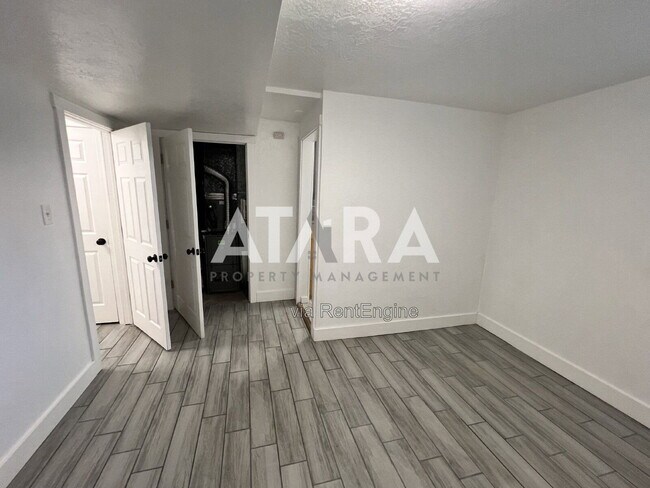 Building Photo - 3213 Rushton Ln