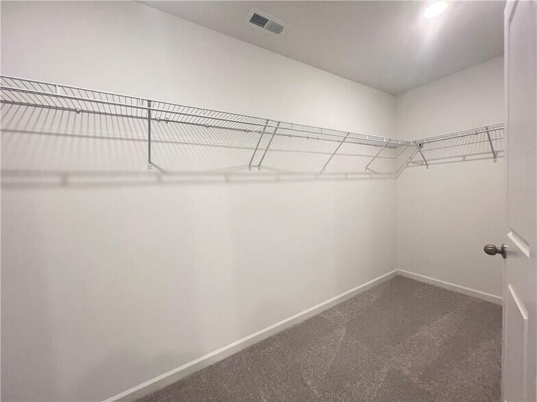 Building Photo - 273 Blue Dragon Dr