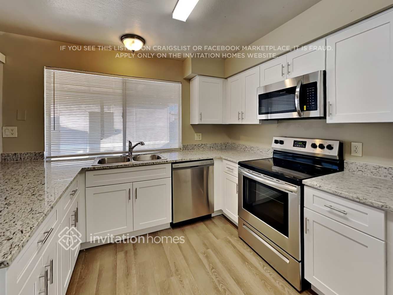 Building Photo - 5638 W Comet Ave