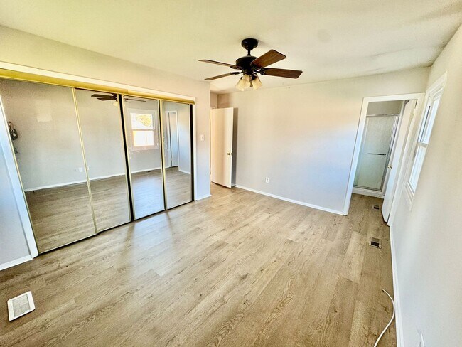 Building Photo - 77 Executive Ln