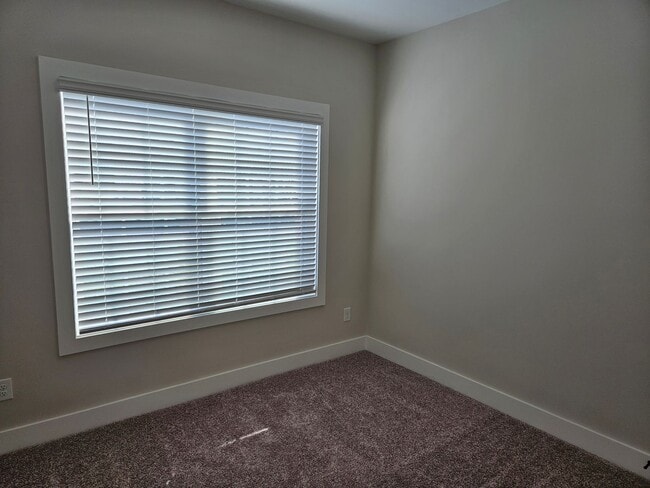 Building Photo - Brand new 3 bedroom 2 bath home in the Sou...