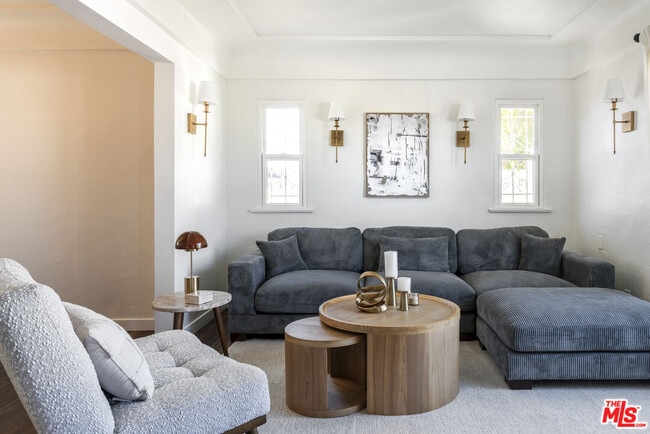 Building Photo - 7853 Brighton Ave