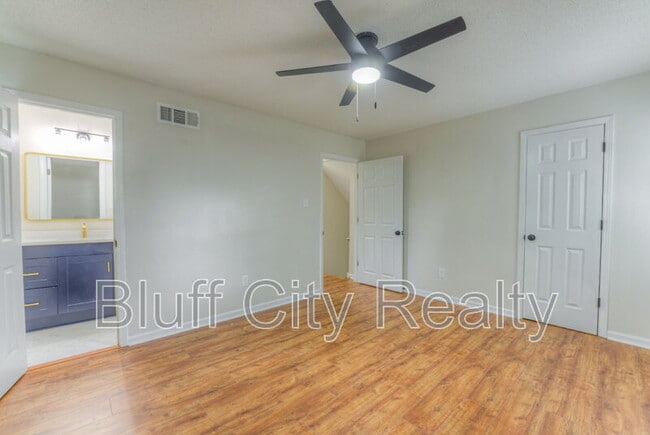 Building Photo - 7238 McVay Rd