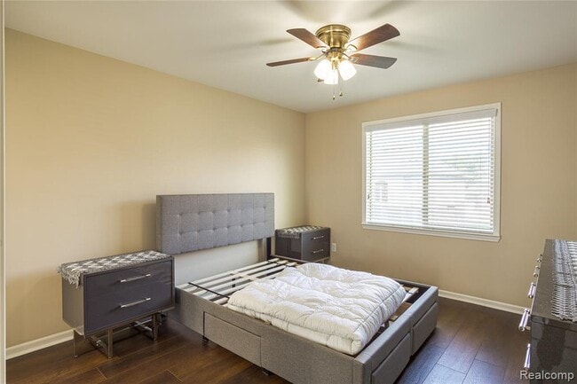 Building Photo - 15357 Prentice Ct