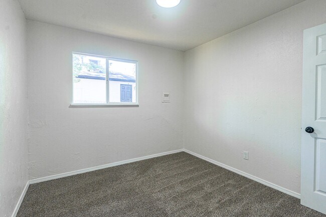 Building Photo - Rent to Own Available in Oklahoma City!