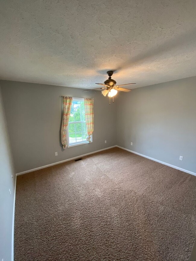 Building Photo - Updated, 4 Bedroom, Split Level Home
