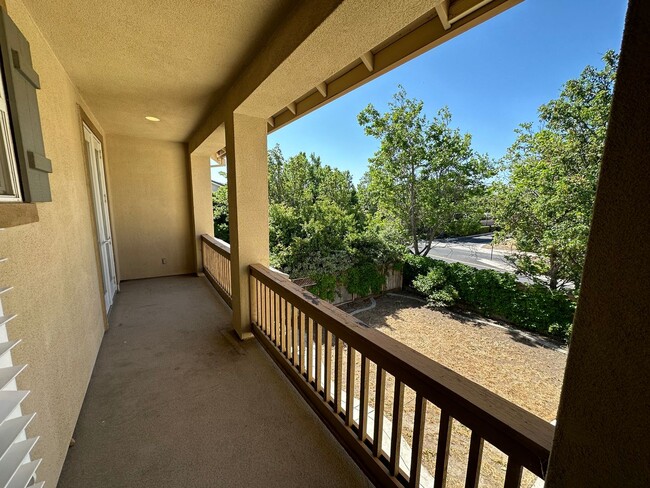 Building Photo - Beautiful 5 Bedroom, 3 Bath Mountain House...
