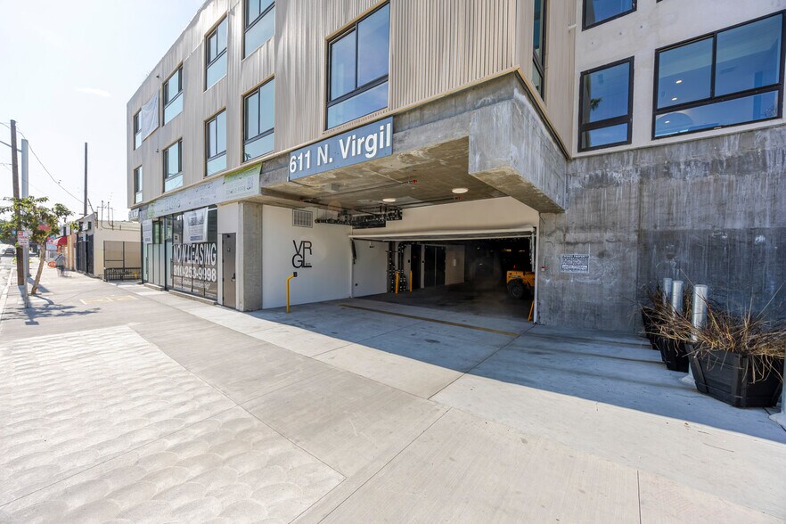 Building Photo - 611 N Virgil Ave