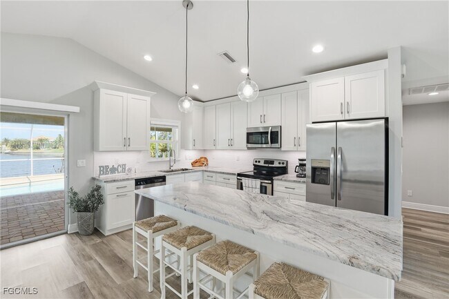 Building Photo - 1723 SW 31st Ln