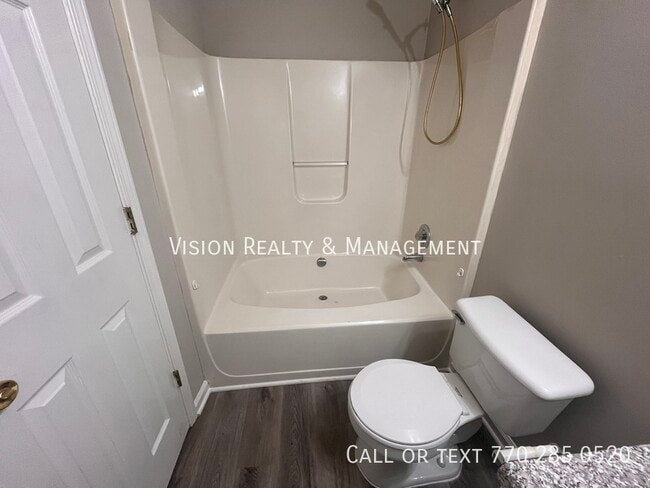 Building Photo - 360 Wesley Chapel Rd