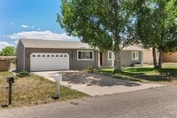 Building Photo - ALL PROSPECTIVE TENANTS MUST SUBMIT A $58 NON-REFUNDABLE APPLICATION FEE PER APPLICANT ONLINE AND...
