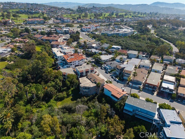 Building Photo - 214 Avenida Montalvo