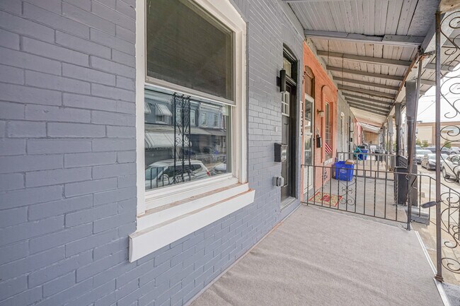 Building Photo - 1335 S Stanley St