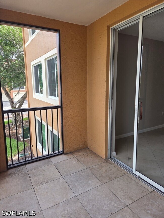 Building Photo - 1105 Reserve Ct