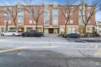 Building Photo - 57 E Hattendorf Ave