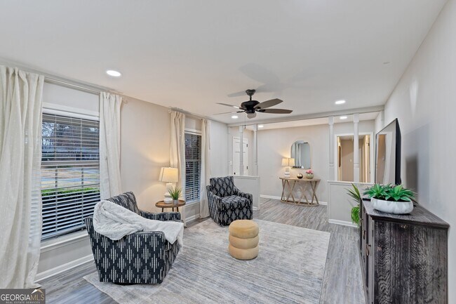 Building Photo - 2984 Blackberry Ln