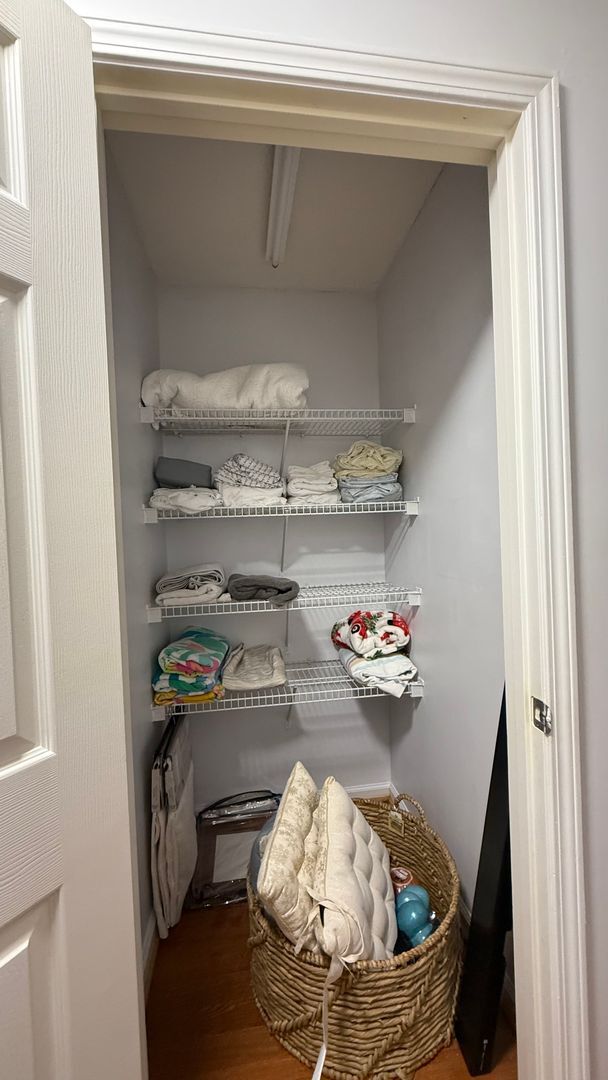Building Photo - For Rent – Fully Furnished 3 Bedroom, 2 Ba...